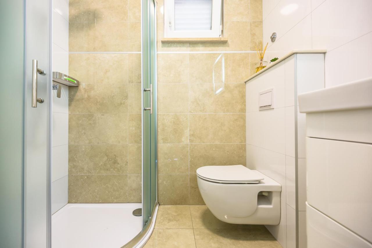 Holiday House Almissa Omiš Екстериор снимка